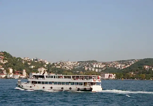 Bosphorus Cruise With Turkish Breakfast