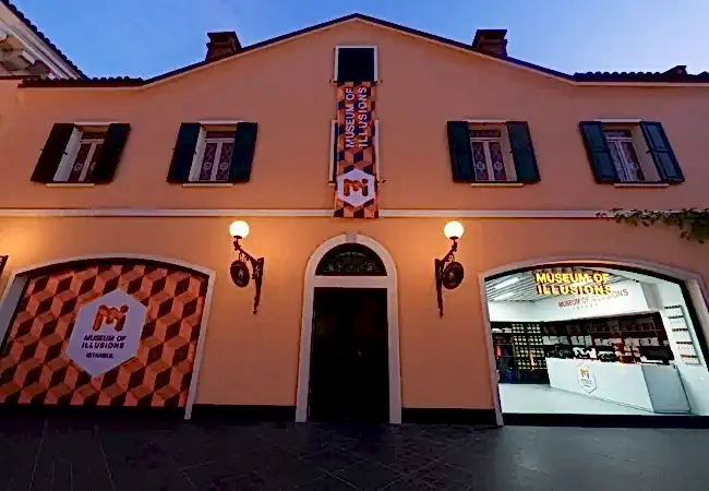 Museum Of Illusions Istanbul Istiklal Street