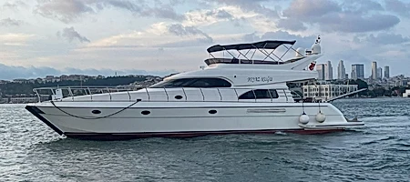 Private Bosphorus Yacht Tour (2 Hours)
