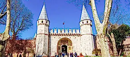 Topkapi Palace Museum Guided Tour