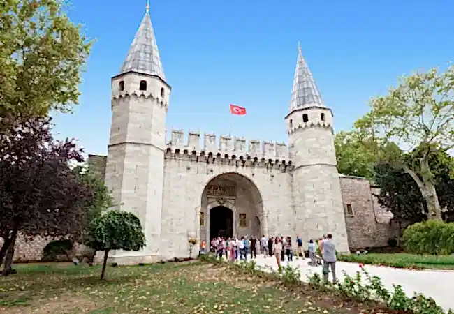 Topkapi Palace Museum Guided Tour
